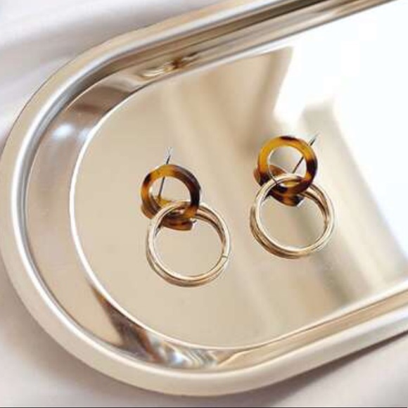 Jewelry - JUST IN‼️DOUBLE HOOP DROP EARRINGS- Earring